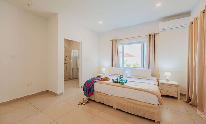 Shiribana House | NEW | Cozy, BBQ, Spacious Outdoor, Pool, 6 Sleeps