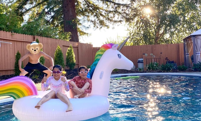 Citrus Heights House | NEW cozy beautiful home with pool hot tub in a quiet neighborhood NOPARTYALLOWED