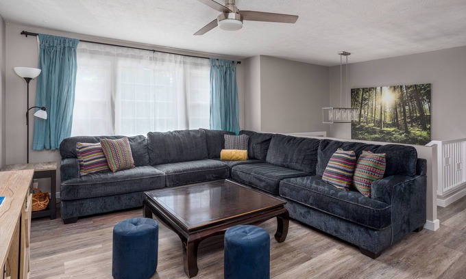 Brevard House | New! Cozy Mountain Retreat near Pisgah Forest & DownTwn. Pet Friendly/Game Room!