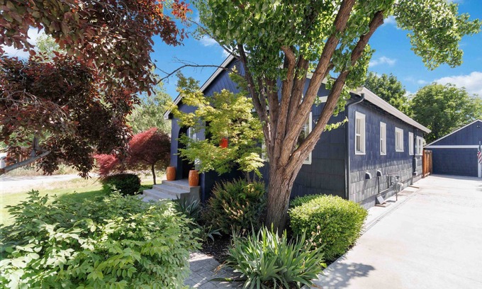 Morris Hill House | NEW! Dog Friendly w/Quaint Back Patio & Corn Hole | > 5 min to BSU | Walk to Coffee & More