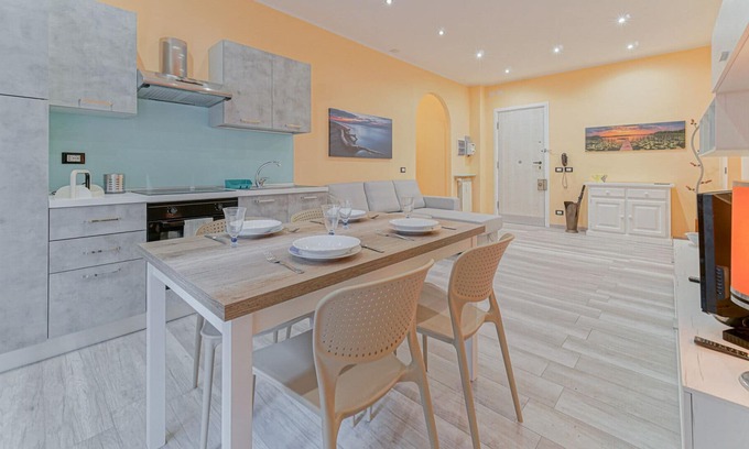 Sturla Apartment | NEW! Elegant Apt 700m from Genova Sturla!