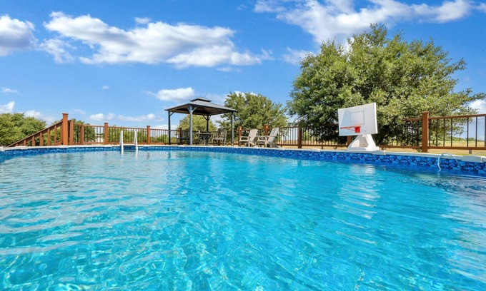 Lorena House | New Epic House-pool-theatre-hot Tub-game Room