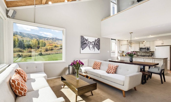 Snowmass Village House | New! Family friendly Snowmass retreat w. hot tub and pool. 5 minutes to resort!