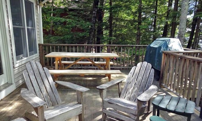 Standish House | New for 2024! Spacious Frye Island Home with Lovely Beach & Sunset Views!