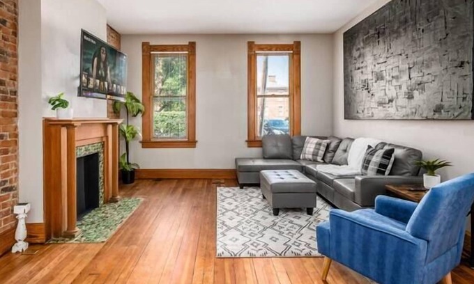 German Village House | *NEW* GERMAN VILLAGE RETREAT W/ LOVELY PATIO l FREE PARK