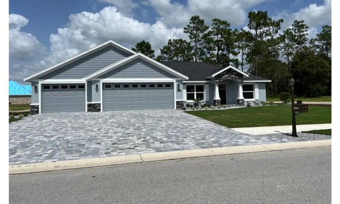 Dunnellon House | New Golf Course Home Absolutely Stunning 3/2