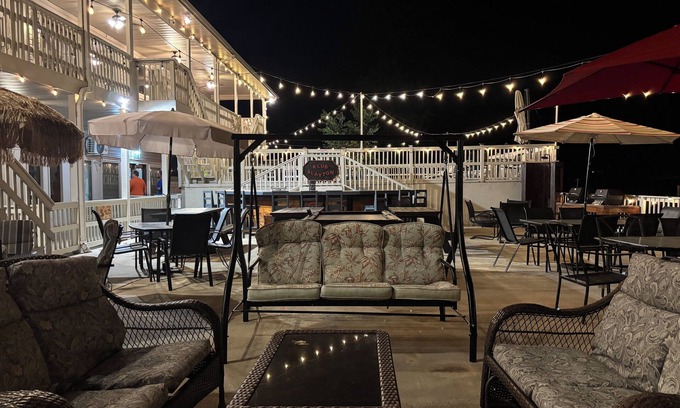 Lake Hamilton House | NEW HOT SPRINGS LAKE HOUSE - 8 BR+Pool-HOTUB+Boat Rentals+Events+etc.