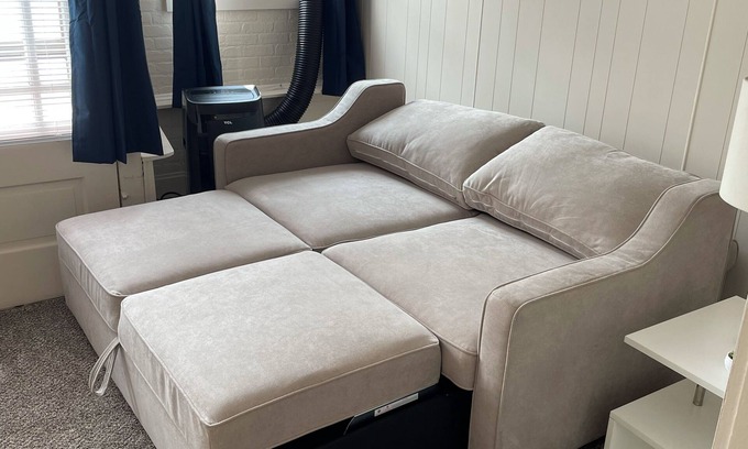 Erie House | New & Inviting: Your Dream Stayn