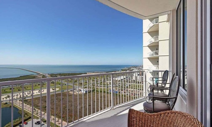 South Padre Island Condo | NEW! Just a Dream - 26th Floor Luxury @ Sapphire