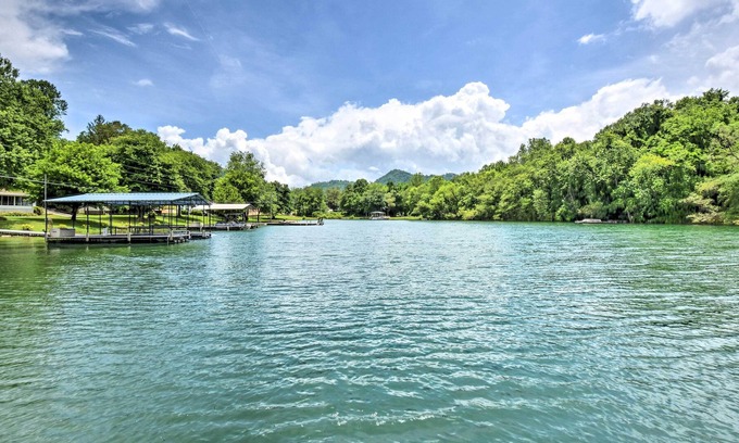Hayesville Cabin | NEW! Lakefront Hayesville, Nantahala Forest Cabin!