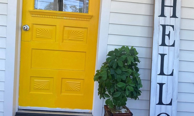 Nims House | New listing discounts, Fenced Yard & Pet Friendly!
