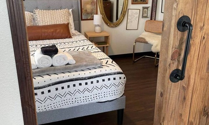 Rapid City Apartment | New Listing - N 7th Street · Trendy Stay in the Heart of Rapid City
