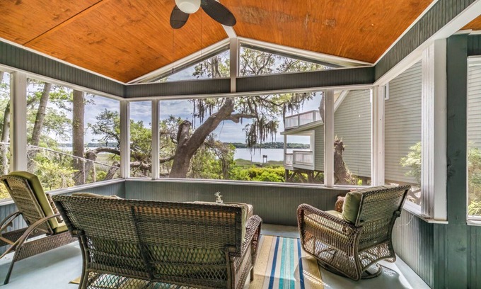 Port Royal House | NEW LISTING! Views of Intracoastal Waterway - Sleep 4
