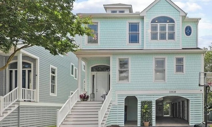 Bethany Beach House | New listing! Waterfront retreat just minutes to the beach. Sleeps 14