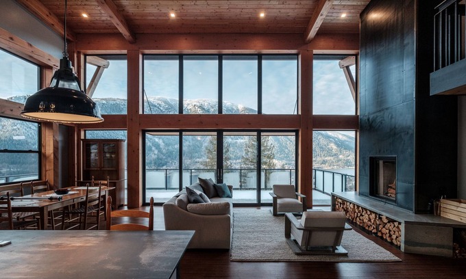 Nelson Ski Chalet | NEW Luxe Modern Timberframe - Iconic Panorama Views w/Air-Con