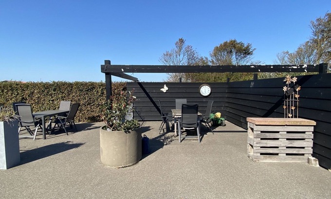 Serooskerke House | New! Luxurious four person holiday home in Serooskerke near Veerle in a quiet area.