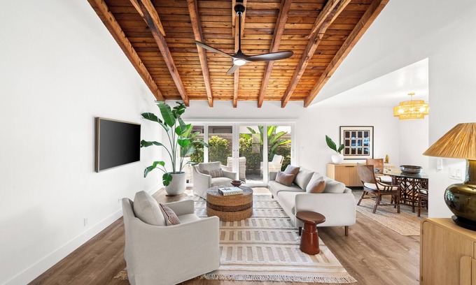 Delray Beach Villa | New Luxury 2-bedroom villa, .6 miles to the Atlantic Ocean in Delray Beach