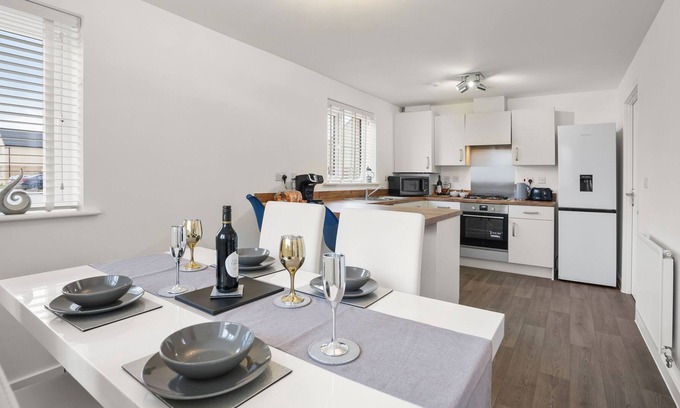 Lowestoft House | New Luxury 3 bed house in Oulton Broad Lowestoft