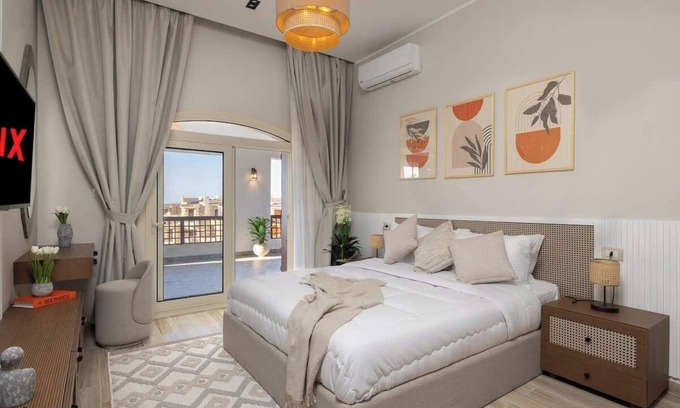 Marina El Alamein Apartment | New! Luxury Marina Resort Chalet: Panoramic Rixos & New Alamein Tower Views