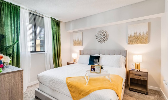 Doral Apartment | NEW Luxury Resort Located Near Food,Shops,Airport