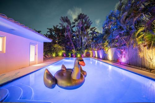 Biscayne Park Villa | New Luxury Villa Delilah Biscayne Park