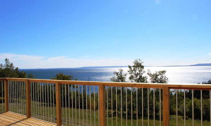 Iona Cabin | New modern 1 Bedroom Suites in Iona, NS