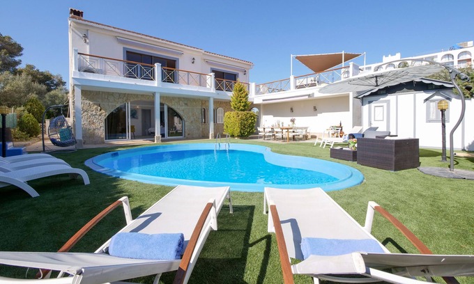 Calas de Mallorca Villa | *NEW*Modern villa for 12 people + pool + air conditioning, fast WIFI, beach 5 min walk