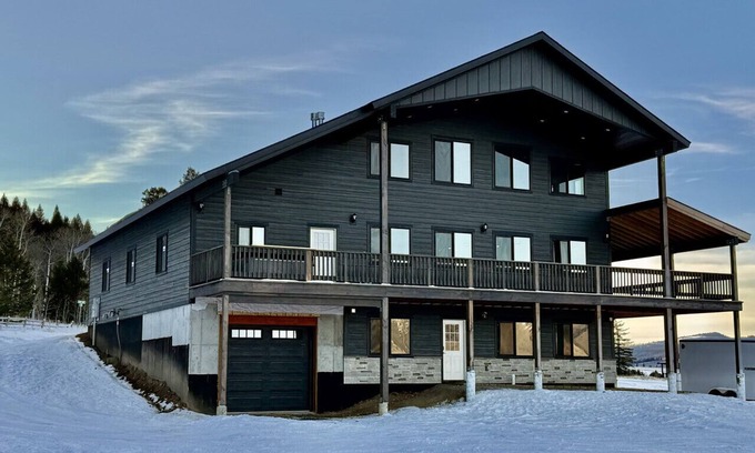Island Park House | NEW! Near Yellowstone, Indoor Pickleball & 2 Hot Tubs - The Last Resort