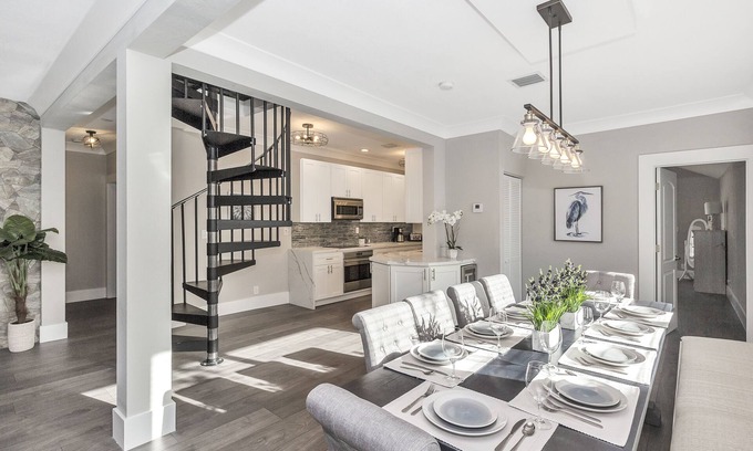 Downtown Fort Lauderdale House | NEW! Next to Las Olas - Heated Pool - 5BR