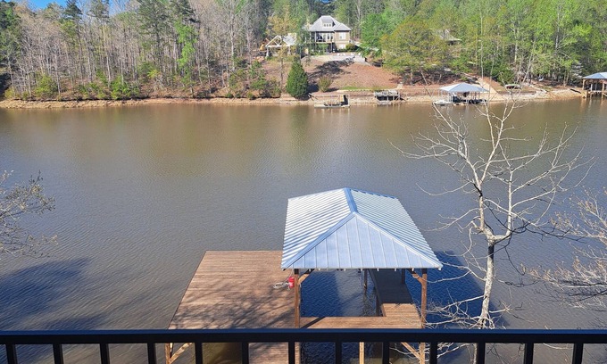 Wedowee House | New on the Market 6bd/4.5ba Sleeps 16