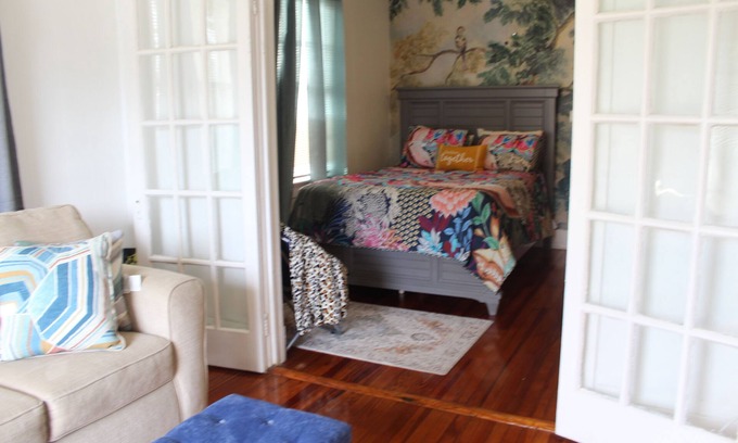 West Riverside House | New Orleans House in Uptown Two Blocks to Magazine St.