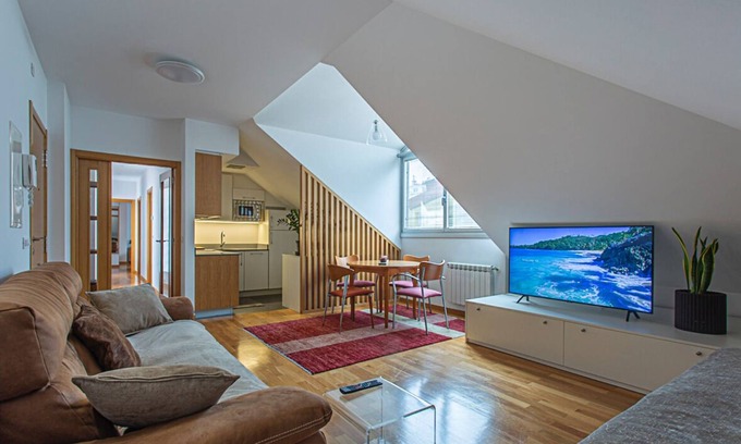La Coruna Apartment | NEW PENTHOUSE Centriquisimo garage 2 bathrooms full center full equipment in beach