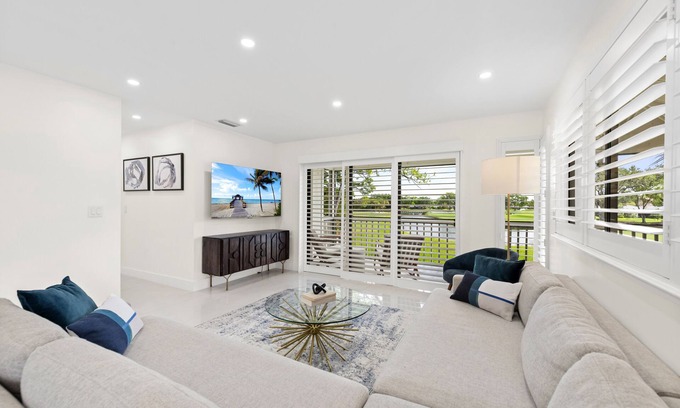Hunt Club Condo | New PGA Home on Squire Golf Course Incredible 180º Views by Guaranteed Rental™