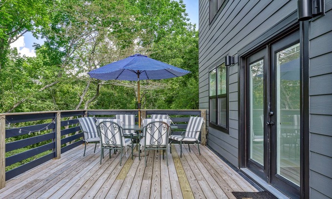 Smithville Ski Chalet | NEW! Pine Barrens, All season view!