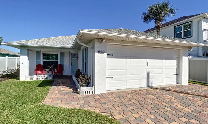 Horton Shores House | NEW RENTAL Beach Side Base Camp ~ Luxury Home within WALKING DISTANCE to beach shopping dining