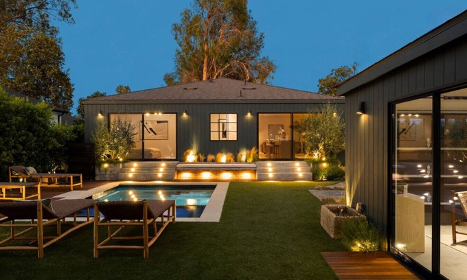 Sherman Oaks Apartment | NEW! Sherman Oaks Luxury Retreat w/Saltwater Pool