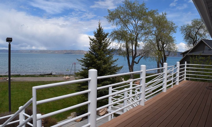 Garden City House | New! Spectacular BEACHFRONT 4-bedroom Townhome at Bear Lake