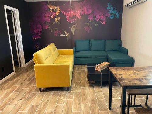 Gardendale Apartment | New Stylish Midtown With One Bedroom (Unit D)