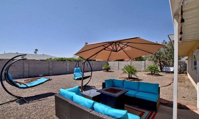 Sun City House | NEW! Sun City 2 Bedroom Retreat w/Retro Arcade Console