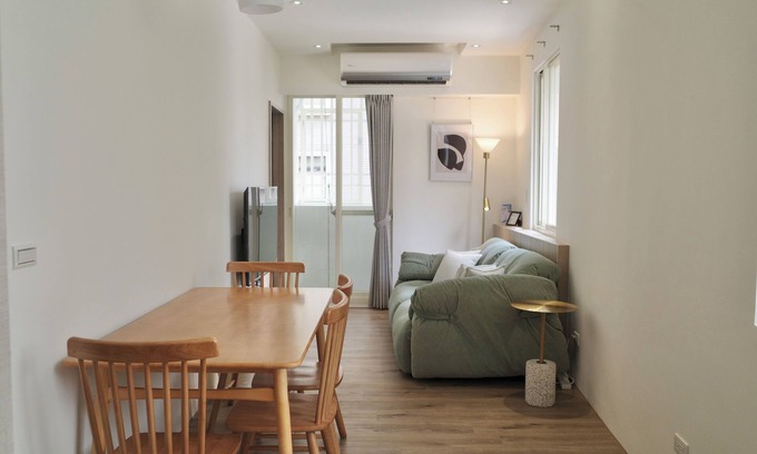 Daan Apartment | NEW! Sunny Apt 2BD 2 Bathrooom｜6 Min MRT｜DN7