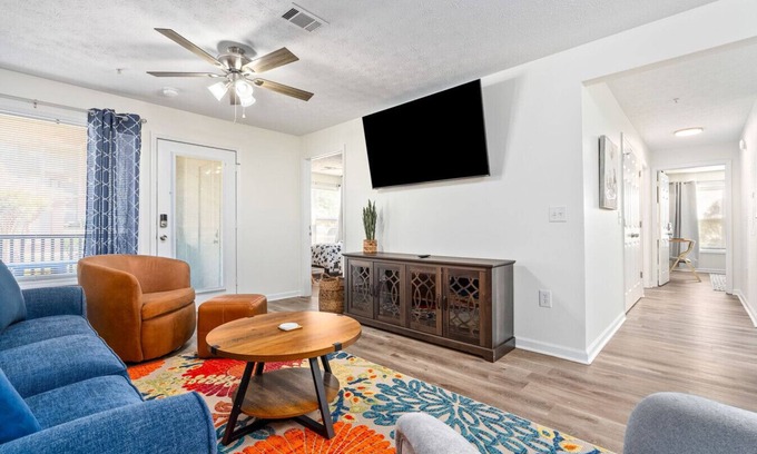 Auburn Condo | New Sweet Home AU-2 Mins to Downtown & Stadium Sleeps 10