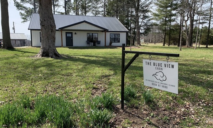 Makanda Cabin | NEW! The Blue View Cabin - A Winery and Outdoor Recreation Get Away