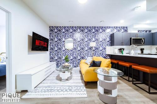 Southwest Edmonton Apartment | NEW-The Suite Life-2BD-King Bed-WEM & YEG Airport