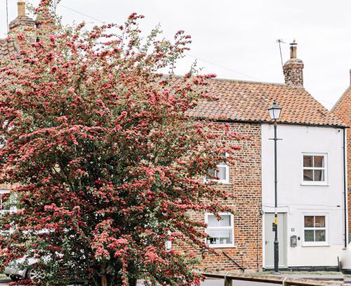 Thirsk House | NEW Thirsk Stays - Herriot's Hideaway