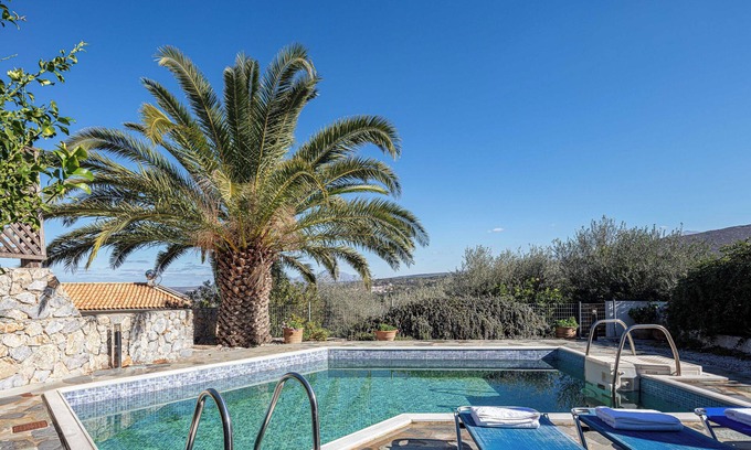 Agia Triada Villa | [NEW] Villa Delfi/w private pool, at a serene village