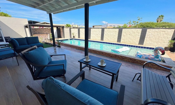 Bushiri House | NEW Villa Familla - Spacious home - 5 mins to Eagle beach
