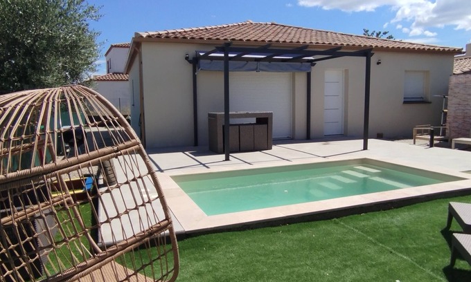 Cers House | New villa with pool