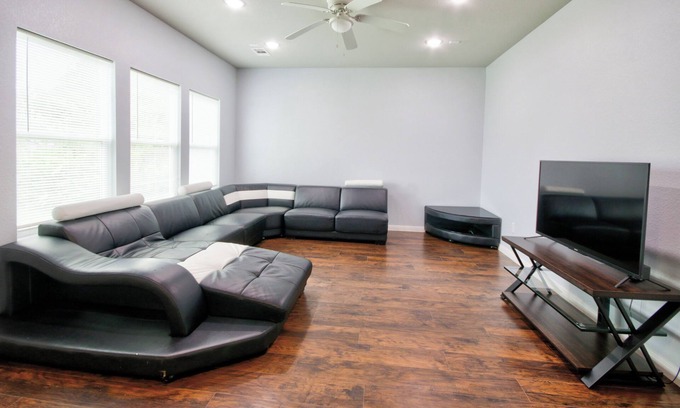 Texas City House | NEW! Welcoming Texas City Home ~ 6 Mi to Beach!
