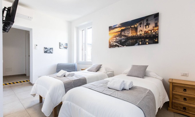 Rho Apartment | New White Flat - Near Rho Fiera and Train Station