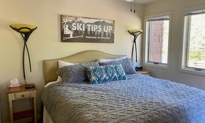 Winter Park Condo | NEW WP Mountain View near Downtown -K & Q Bed